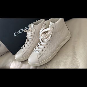 Coach high pumps